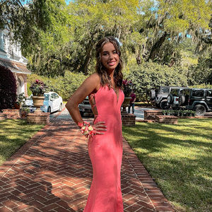 Meet your Posher, Olivia